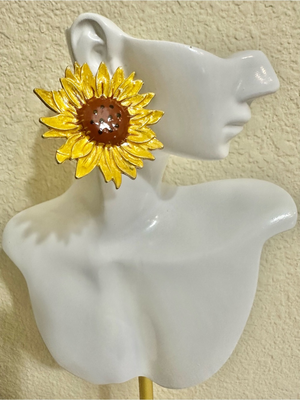 Beautiful Gold Tone Sunflower Statement Earrings - Yellow Sunflower Floral Studs